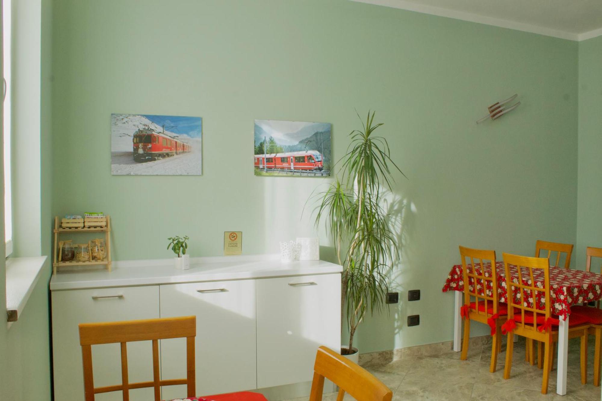 B&B Il Riccio Tirano Bagian luar foto