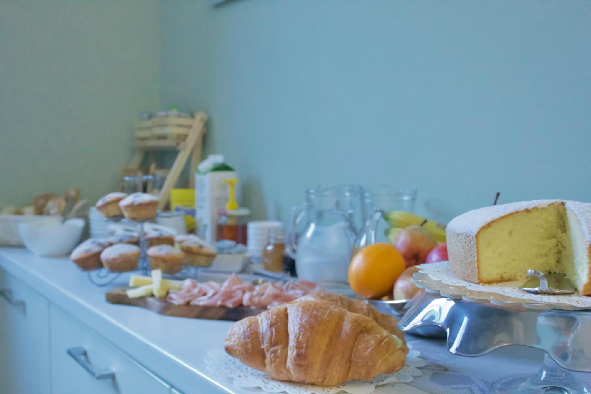 B&B Il Riccio Tirano Bagian luar foto